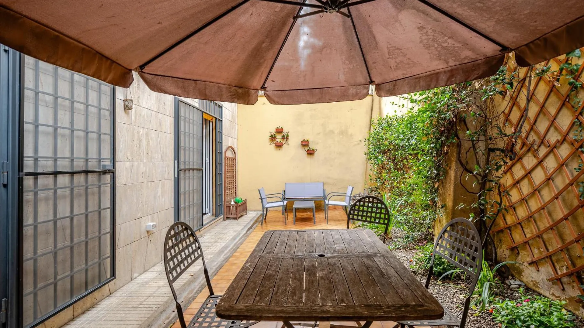 Appartamento Con Terrazza Vicino San Pietro Rome Apartment